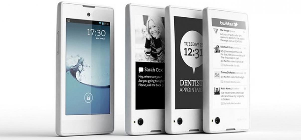 YotaPhone, el teléfono móvil de dos pantallas llega a España