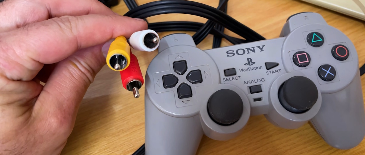 Al descubierto PlayStation Puga, un prototipo con el que Sony integró una PSX en un mando DualShock