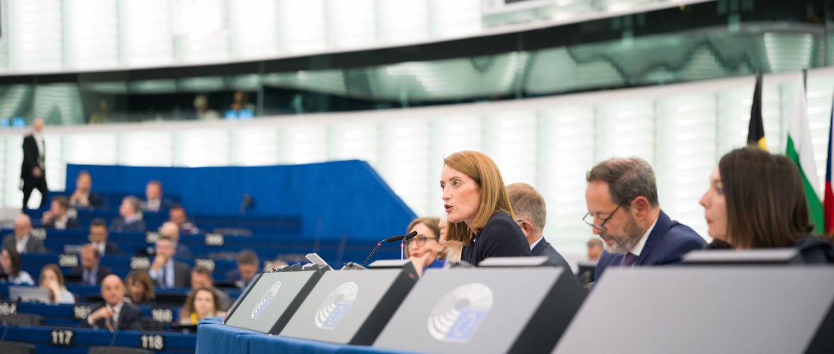 Europa prorroga la excepción que permite a las plataformas escanear chats privados para detectar abuso sexual infantil
