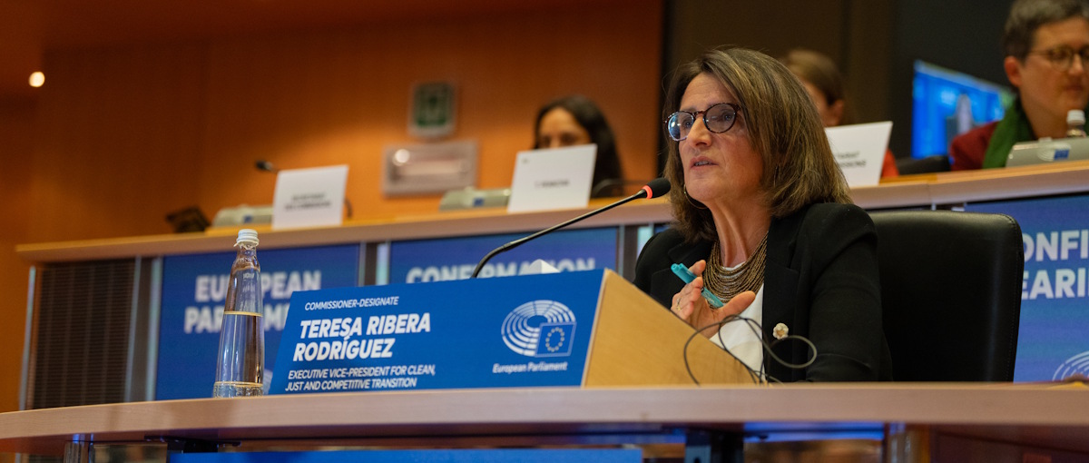 La Comisión Europea multa a Google con 890 millones de euros por infringir la DMA en el buscador y la tienda de apps